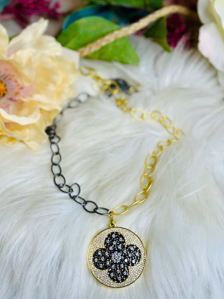 Crystal Lux Les Fleur Pendant Necklace- Gold