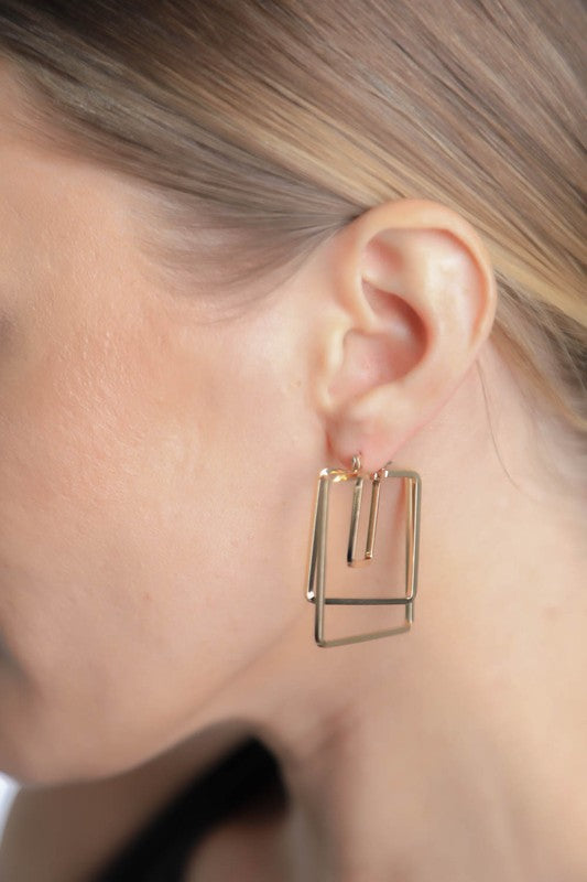 MINIMAL GOLD SQUARE CUT OUT EARRINGS