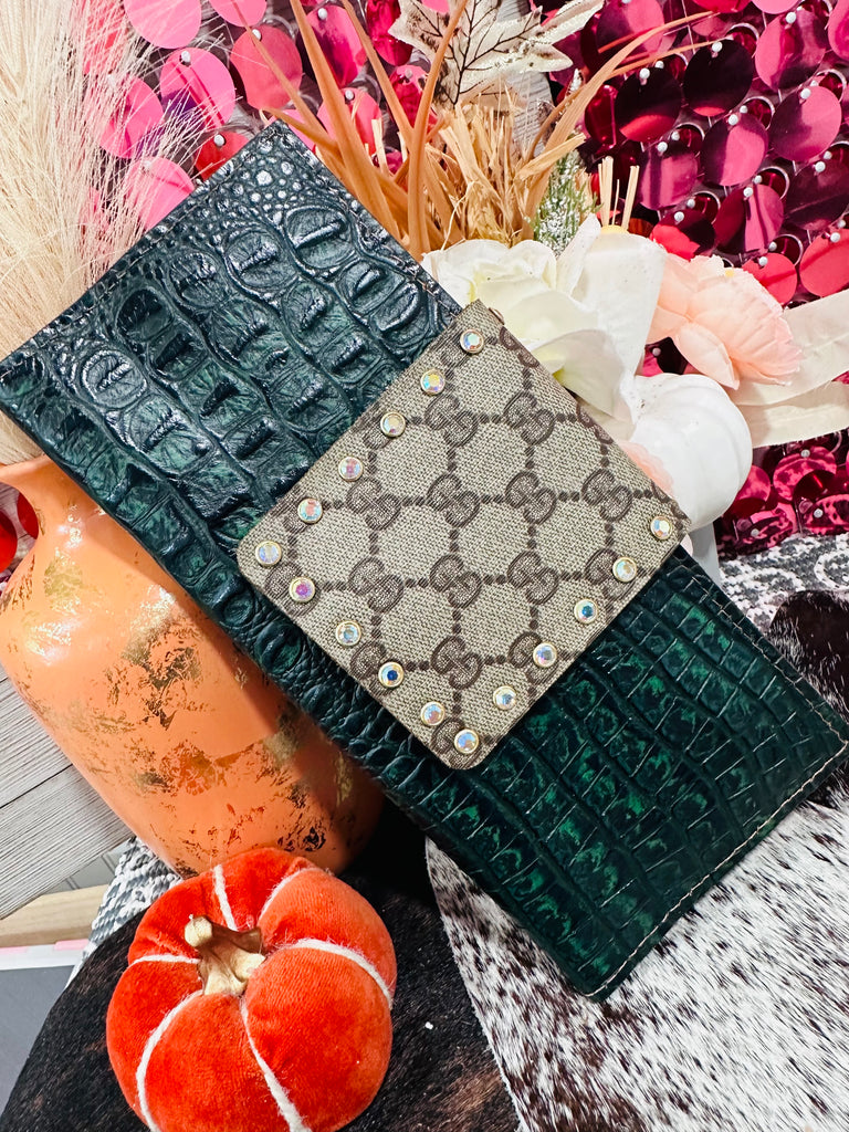 The Buckskin Mountain Upcycled LV Wallets – Glitz & Spurs Boutique