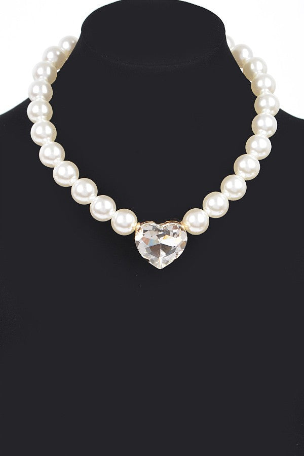 Pearly Girly Crystal Necklace