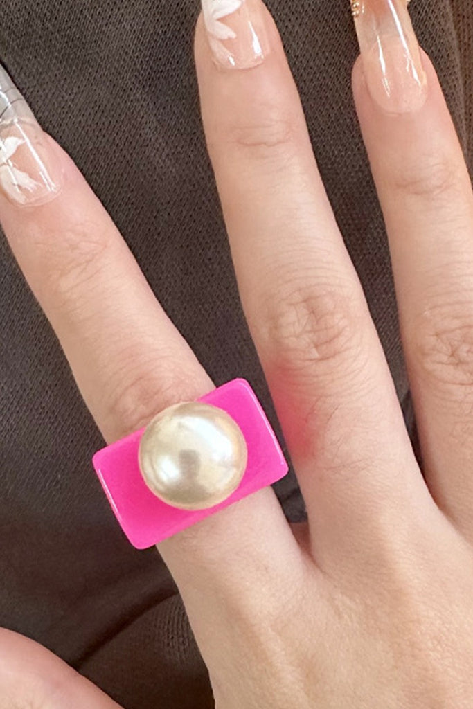 Pink Free This Summer Pearl and Pop Ring