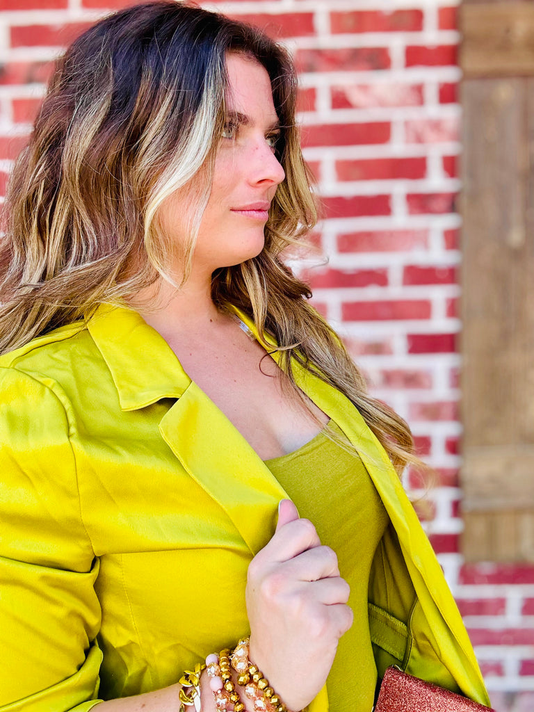 Solid Staple Pleat Sleeve Blazer - Chartreuse