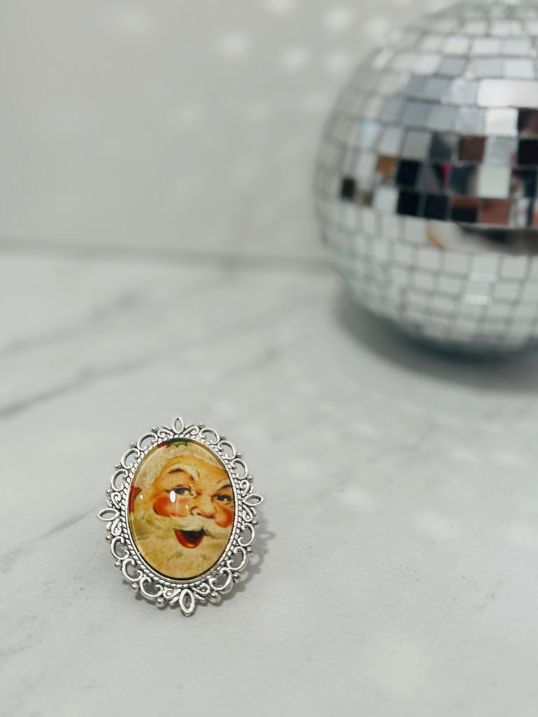 Silver Classic Saint Nick Holiday Vintage Ring