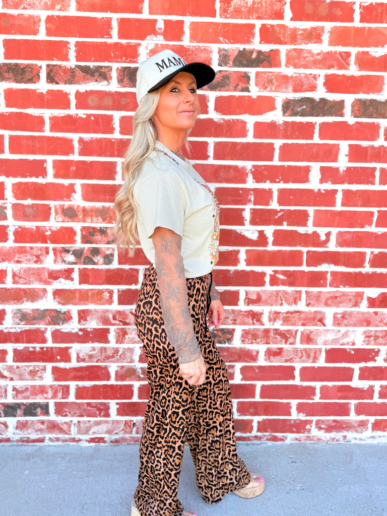 Feeling All The Fall Vibes Tee