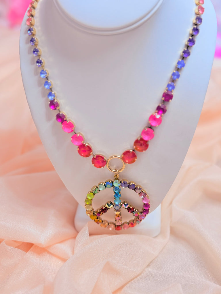 Bright Chic Peace Necklace