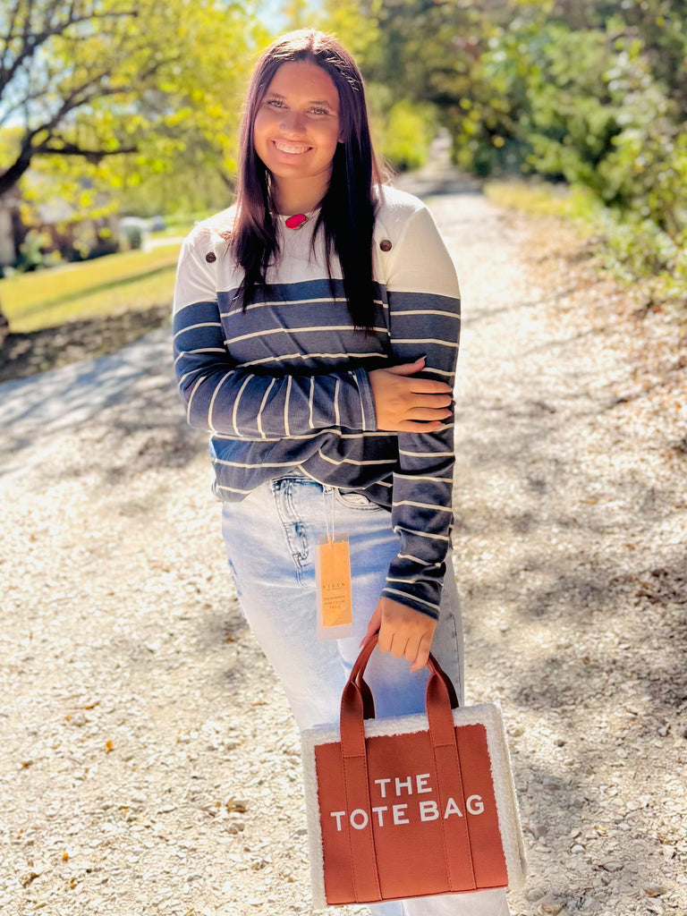 Keep It Casual Top - Navy