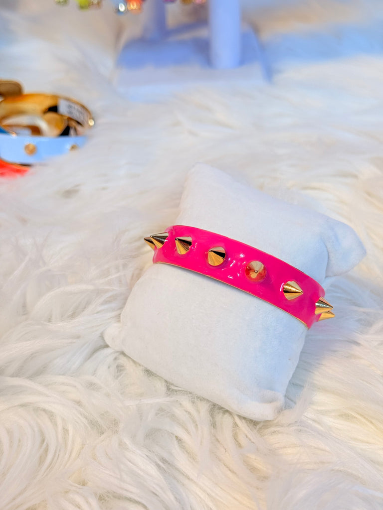 Ziva in Neon Pink Cuff