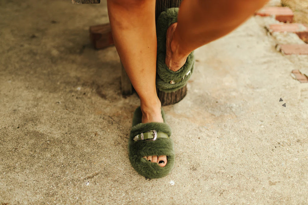 Home Body Buckled House Slippers - Cacti