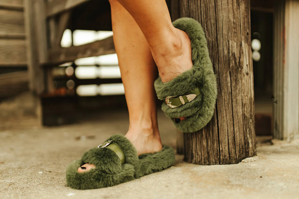 Home Body Buckled House Slippers - Cacti