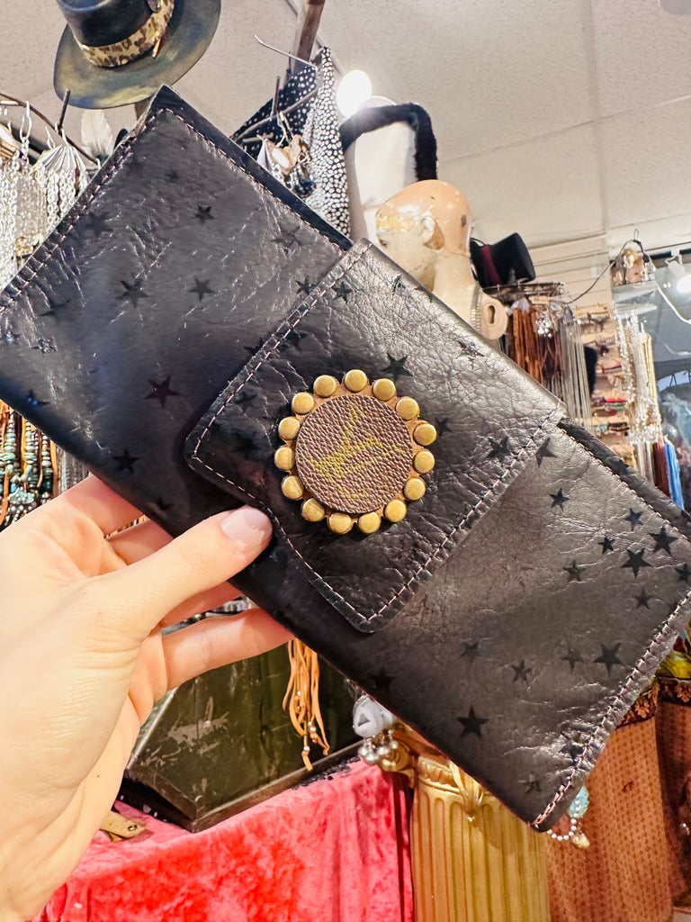 Keep It Gypsy Distressed Leather Keychain Wallet