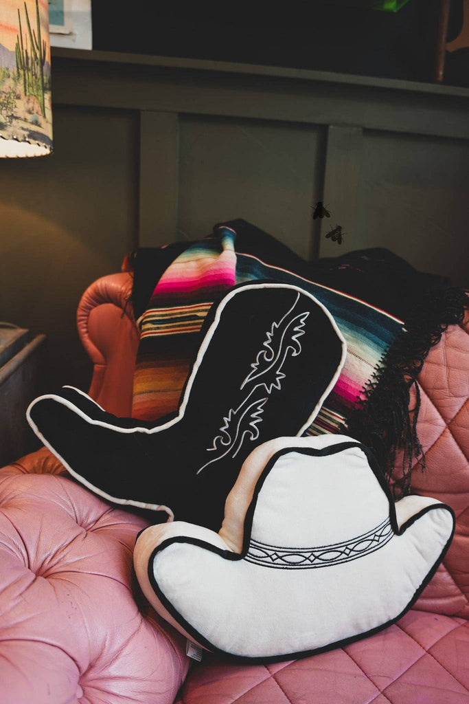 SNOOZY BOOT PILLOW: SADDLED TAN