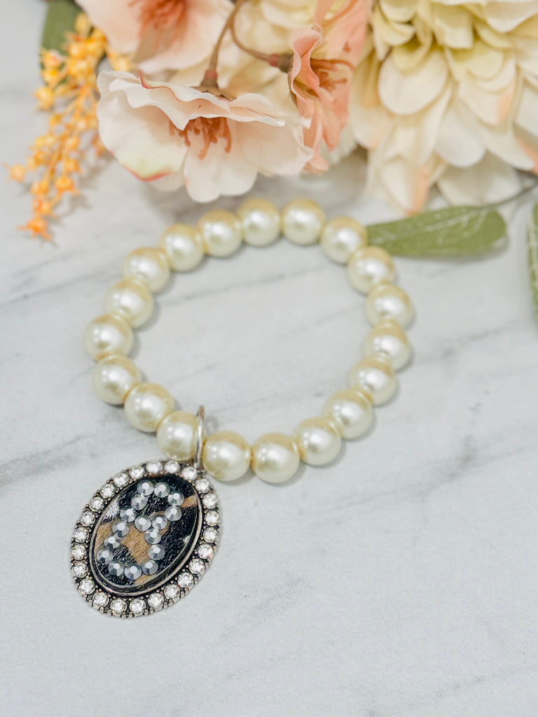 Initial Crystal Pearly Bubble Beaded Bracelet- Silver Leo