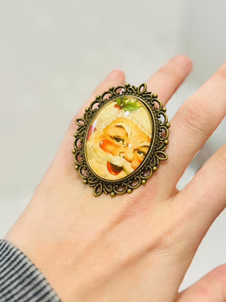 Brass Classic Saint Nick Holiday Vintage Ring