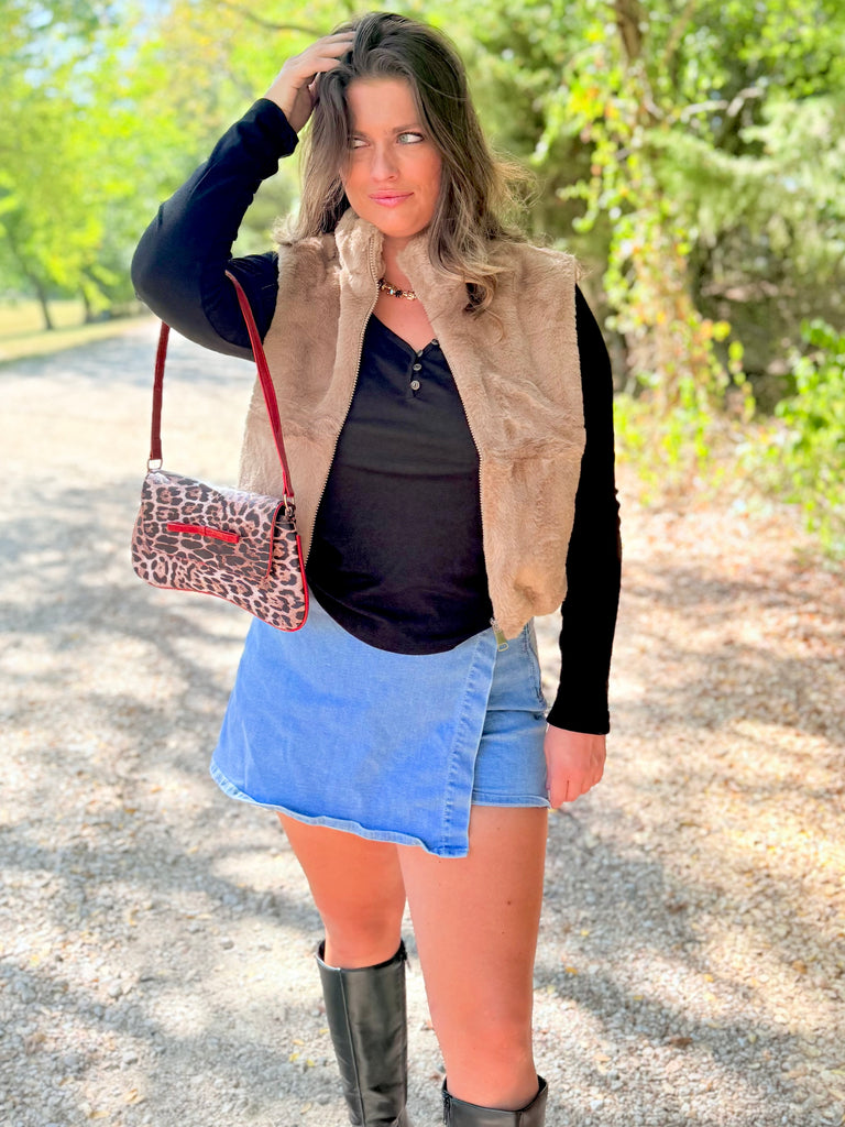 The Cozy Luxe Vest - Camel