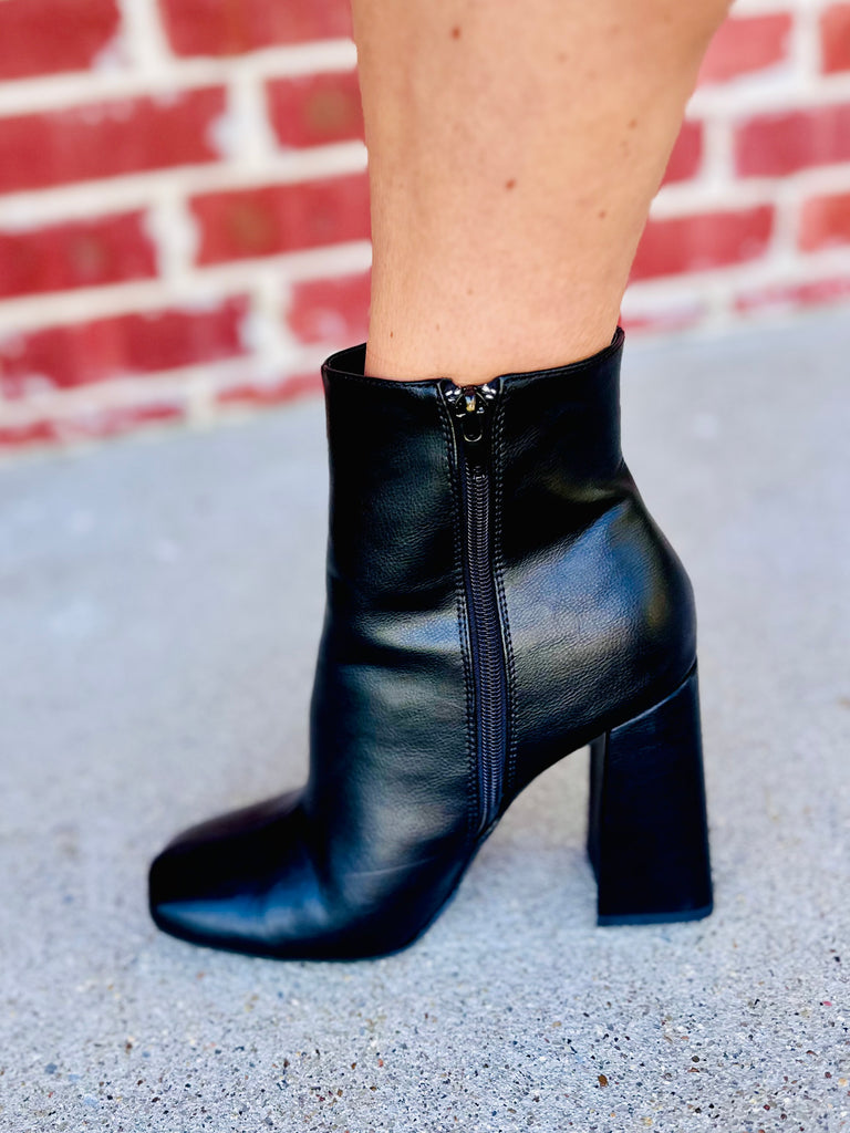 Black Crackle High Heel Classic Boots