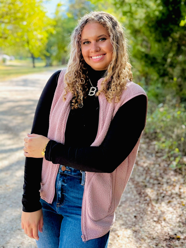 On The Move Sherpa Vest- BLUSH