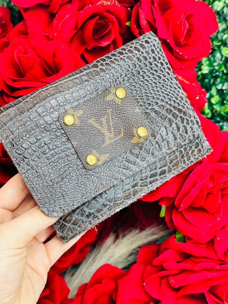 Rusted Croc Leather Flora Wallet