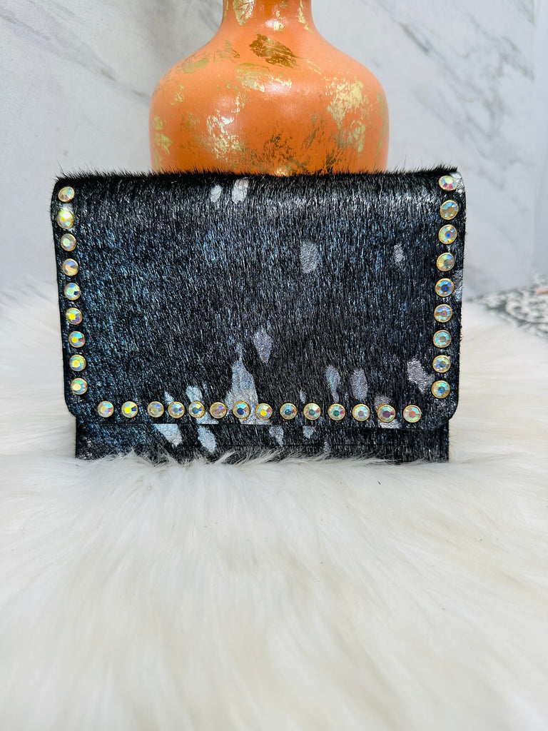 Keep It Gypsy Trifold Distressed Leopard Cowhide Wallet Wristlet – White  Lily Boutique