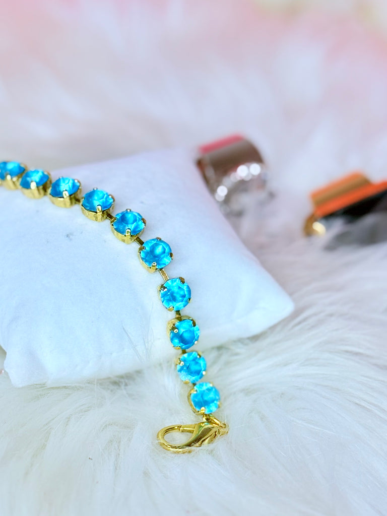 Izzy Swarovski Bracelet - Light Turquoise Matte Glow