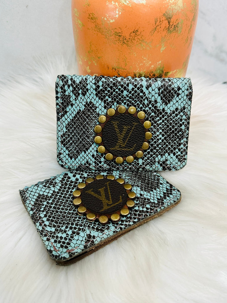 Keep It Gypsy Credit Card Holder Turquoise Tooled Leather – Beyond Blessed  Boutique