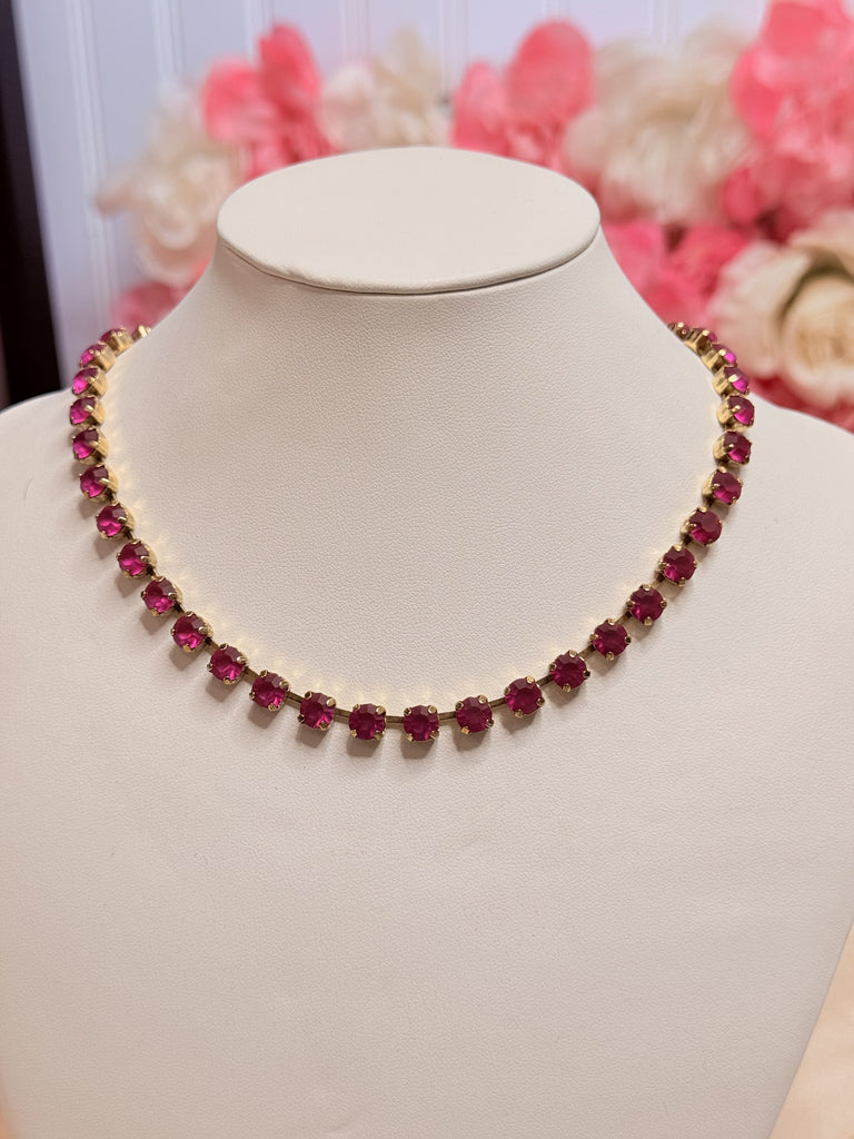 Sarina Necklace In Fuchsia Matte