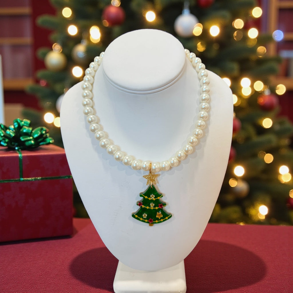 Small Tree Pearl Necklace