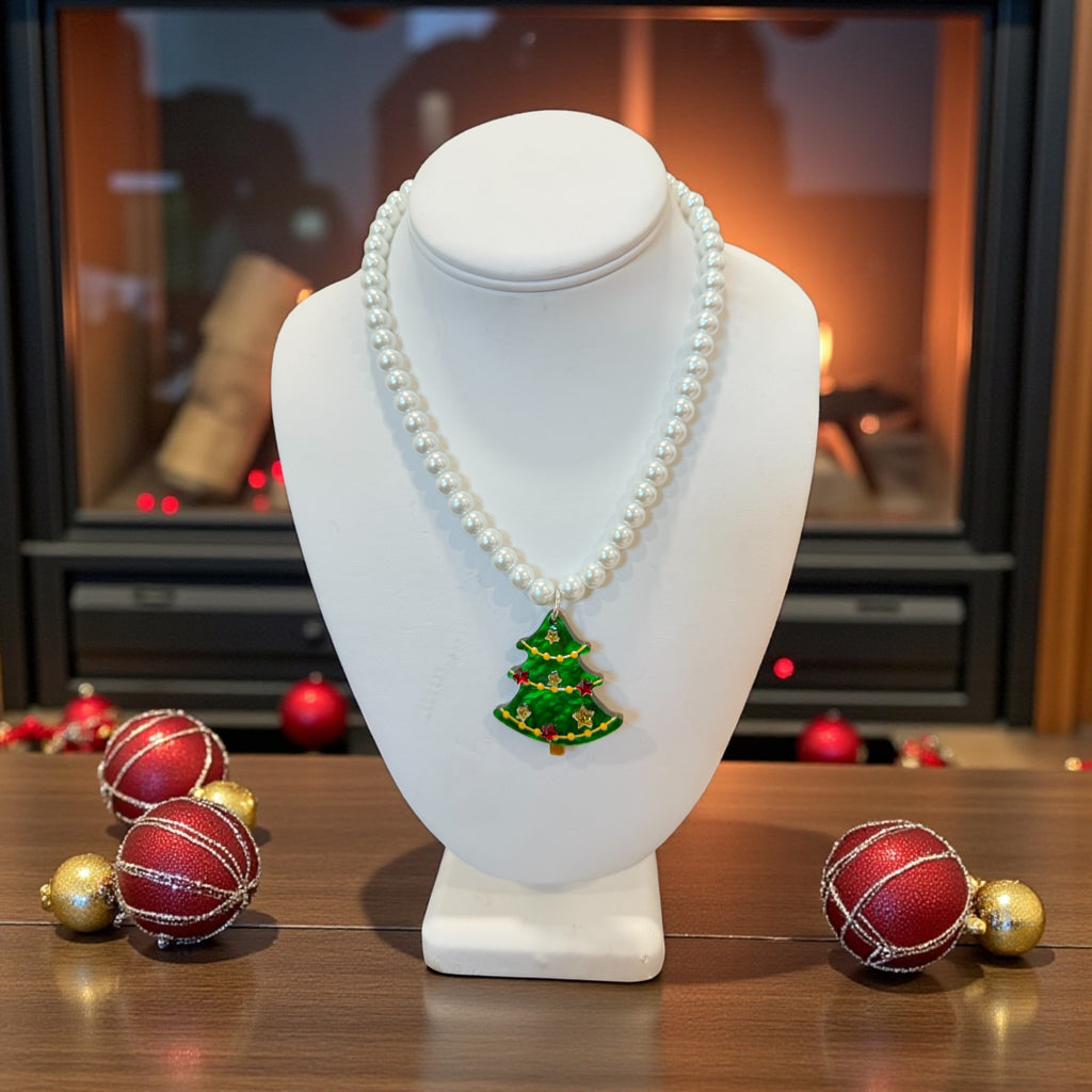 Small Tree Pearl Necklace
