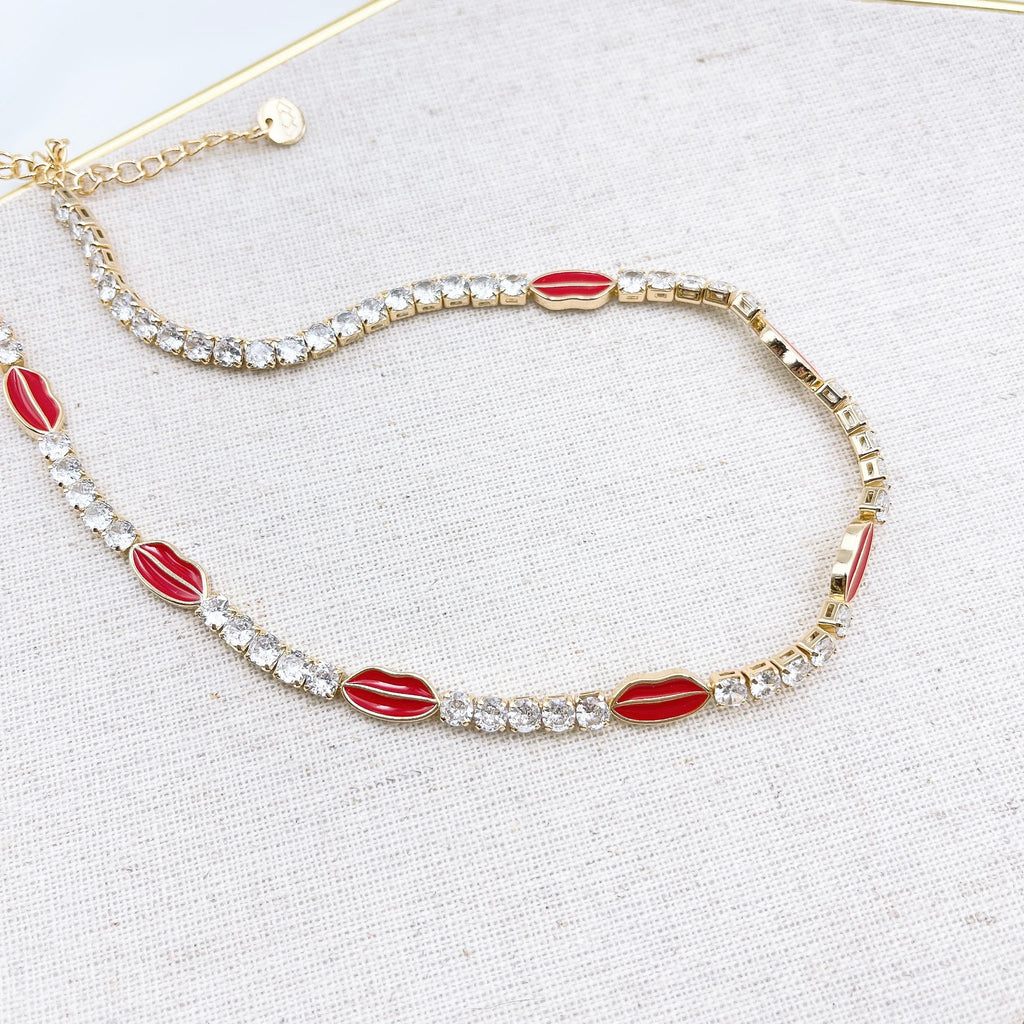 Red Kiss Choker